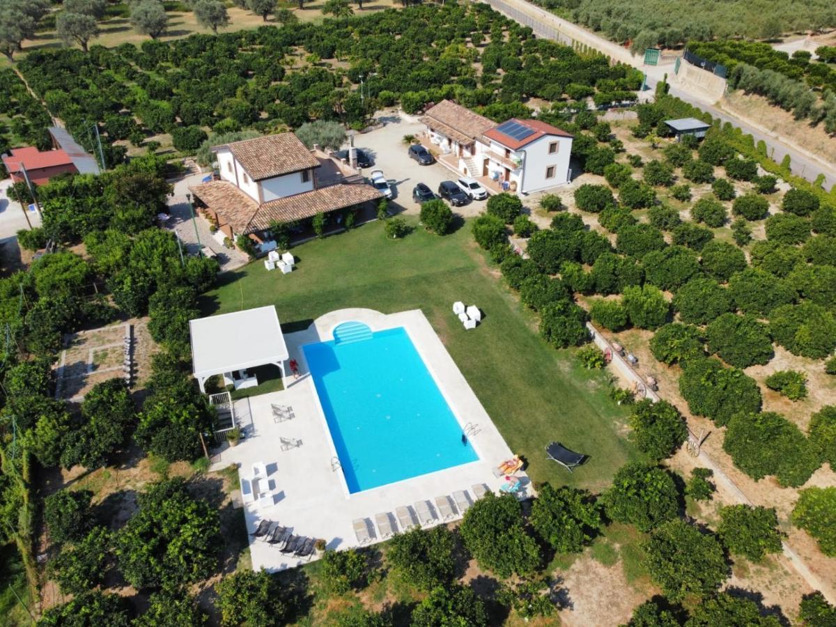 Agriturismo Trappeto Vecchio San Demetrio Corone ภายนอก รูปภาพ