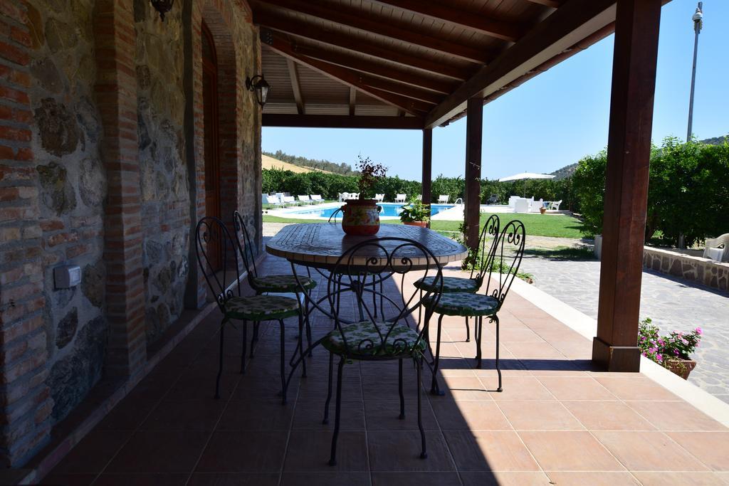 Agriturismo Trappeto Vecchio San Demetrio Corone ภายนอก รูปภาพ