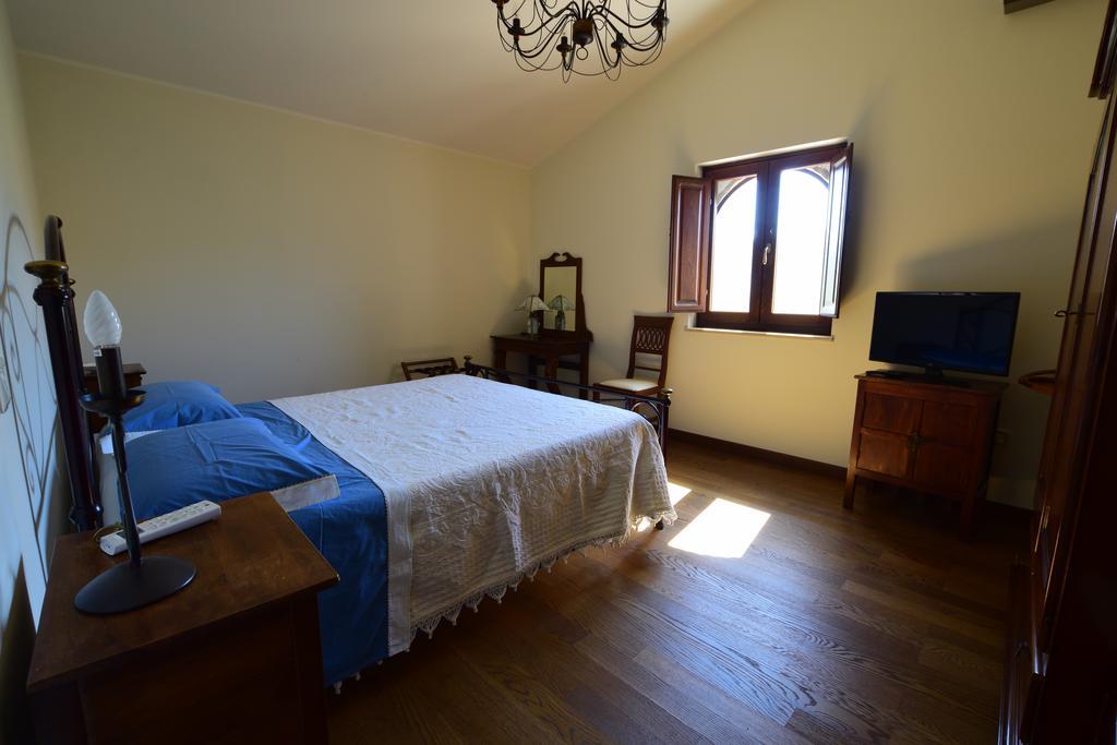 Agriturismo Trappeto Vecchio San Demetrio Corone ภายนอก รูปภาพ
